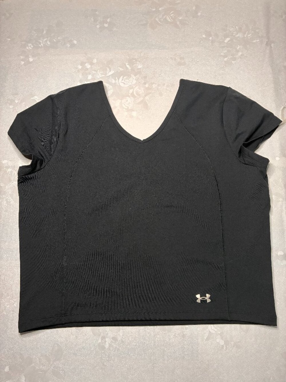 Women's NWT Under Armour Movement Black Fitted Crop Top Sz XL